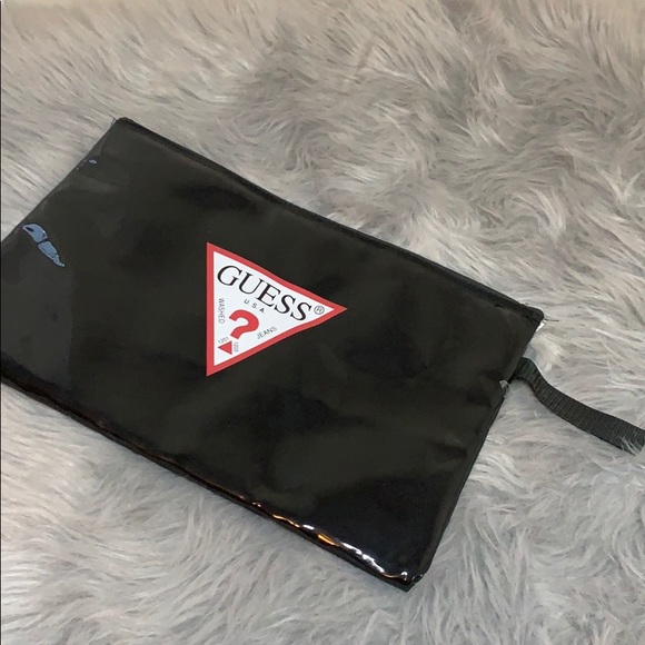 guess laptop case